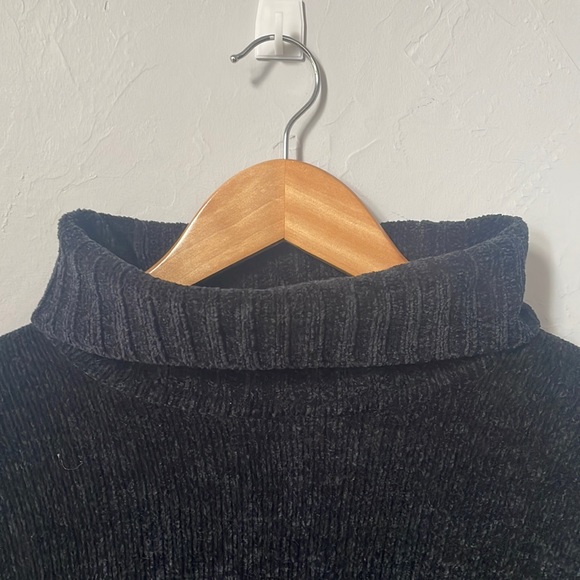 Cortina Men's Black Turtle Neck Sweater - Picture 2 of 6